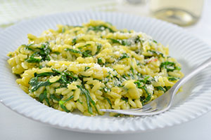 Preparación risotto espinacas